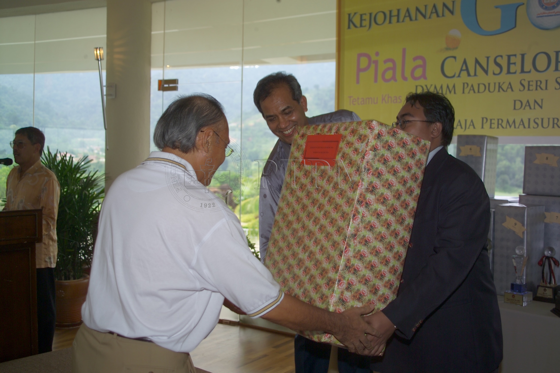 PTPM 04 17 golf D8XZ4759